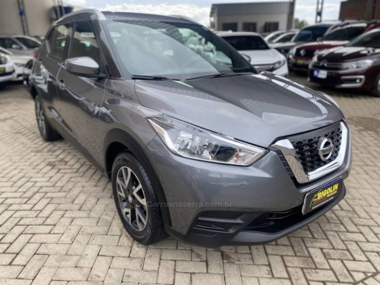 NISSAN - KICKS - 2019/2019 - Prata - R$ 82.000,00