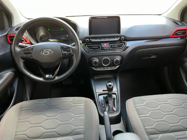 HYUNDAI - HB20X - 2020/2020 - Prata - R$ 84.000,00