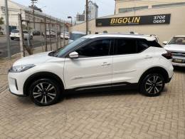 NISSAN - KICKS - 2022/2022 - Branca - R$ 105.000,00