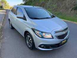CHEVROLET - ONIX - 2016/2016 - Prata - R$ 61.000,00