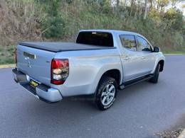 MITSUBISHI - L200 TRITON - 2021/2021 - Prata - R$ 182.000,00