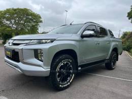 MITSUBISHI - L200 TRITON - 2023/2023 - Prata - R$ 205.000,00