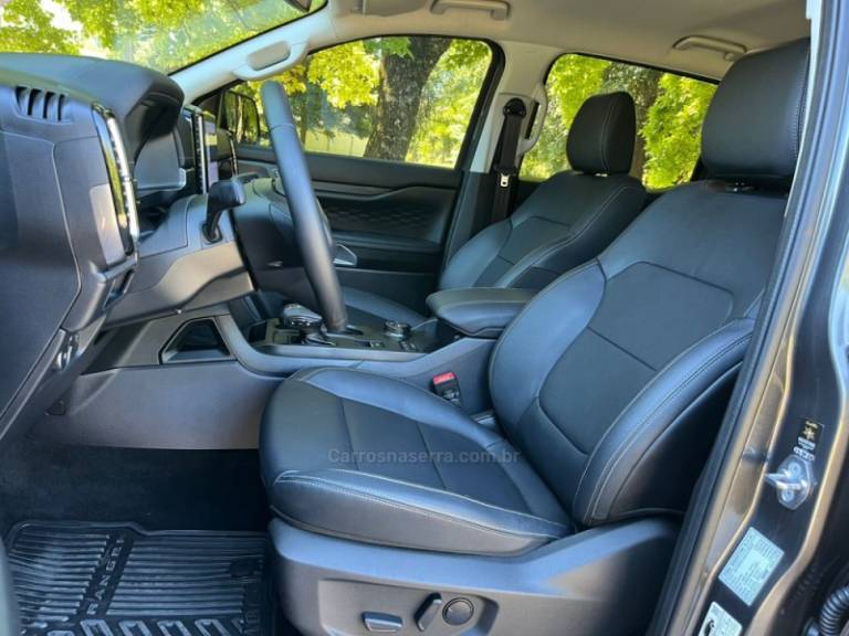 FORD - RANGER - 2025/2025 - Cinza - R$ 310.000,00