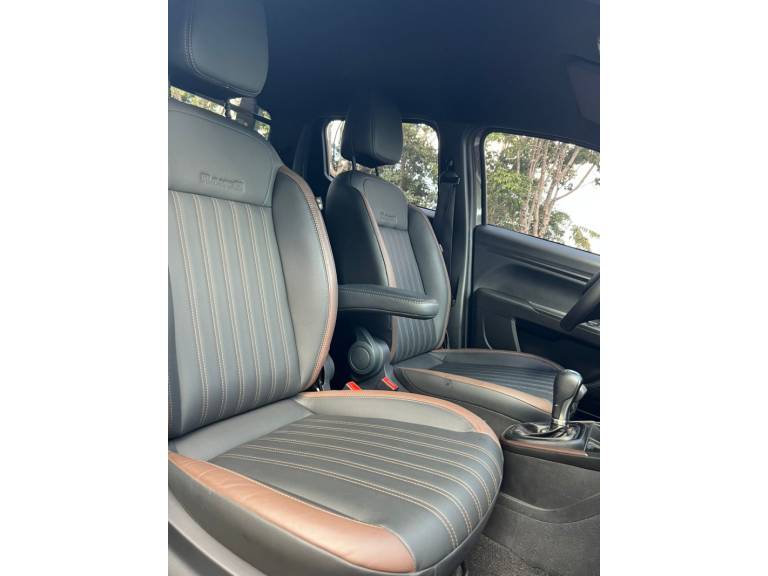 FIAT - STRADA - 2023/2023 - Prata - R$ 122.000,00