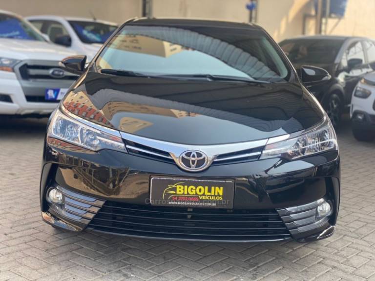 TOYOTA - COROLLA - 2019/2019 - Cinza - R$ 107.000,00