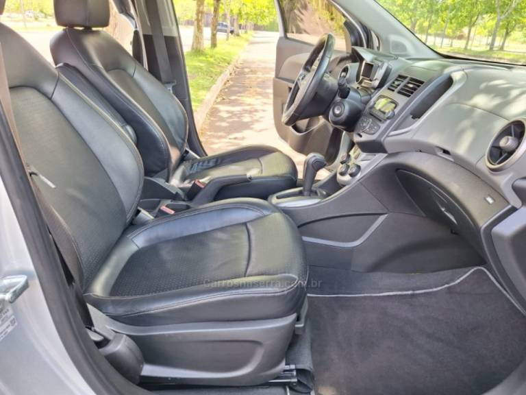 CHEVROLET - SONIC - 2013/2013 - Prata - R$ 45.000,00