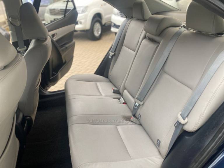 TOYOTA - COROLLA - 2016/2016 - Azul - R$ 89.000,00