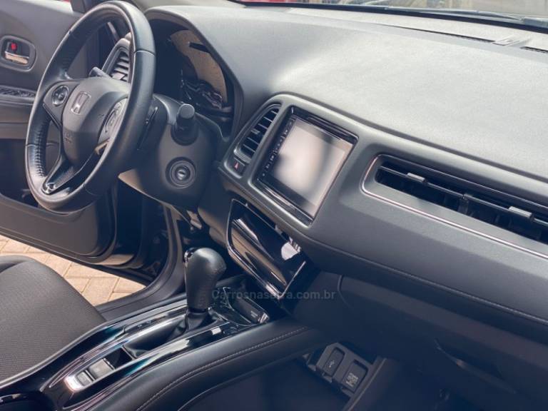 HONDA - HR-V - 2020/2020 - Preta - R$ 111.000,00