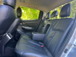 MITSUBISHI - L200 TRITON - 2022/2022 - Prata - R$ 202.000,00