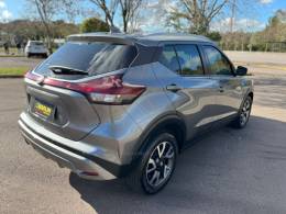 NISSAN - KICKS - 2022/2022 - Cinza - R$ 96.000,00