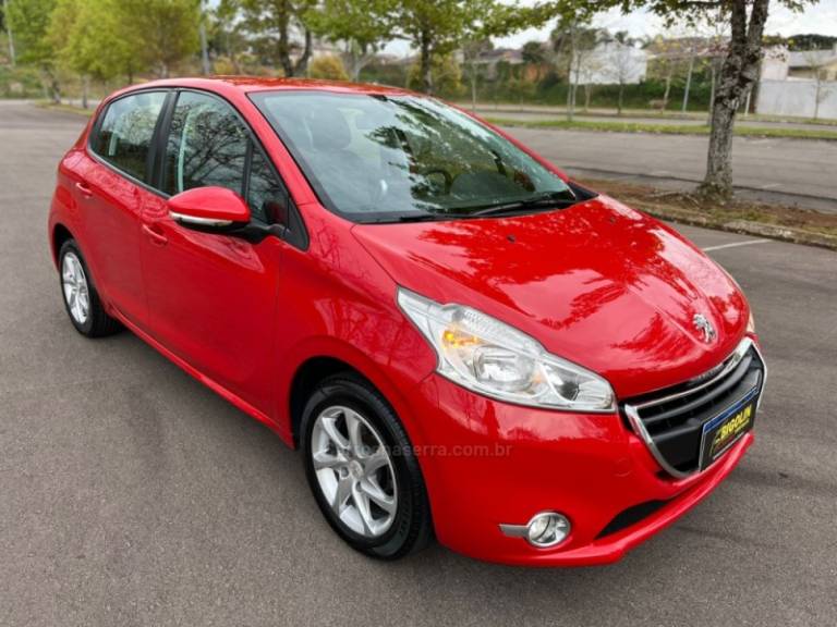 PEUGEOT - 208 - 2015/2015 - Vermelha - R$ 43.000,00