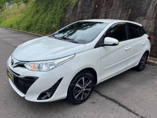 TOYOTA - YARIS - 2019/2019 - Branca - R$ 79.000,00