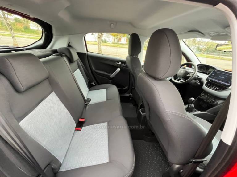 PEUGEOT - 208 - 2015/2015 - Vermelha - R$ 43.000,00