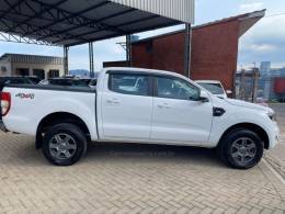 FORD - RANGER - 2019/2019 - Branca - R$ 143.000,00