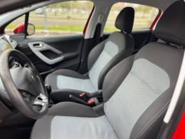 PEUGEOT - 208 - 2015/2015 - Vermelha - R$ 43.000,00