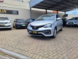 TOYOTA - ETIOS - 2021/2021 - Prata - R$ 68.000,00