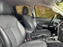 MITSUBISHI - L200 TRITON - 2023/2023 - Prata - R$ 205.000,00