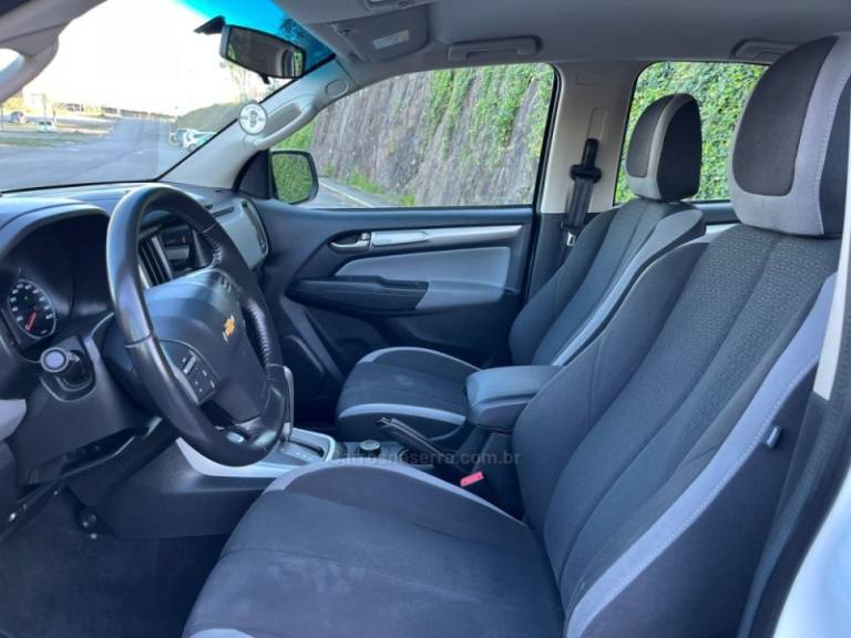 CHEVROLET - S10 - 2021/2021 - Branca - R$ 162.000,00