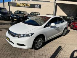 HONDA - CIVIC - 2016/2016 - Branca - R$ 79.000,00