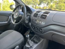 FIAT - SIENA - 2015/2015 - Branca - R$ 44.000,00