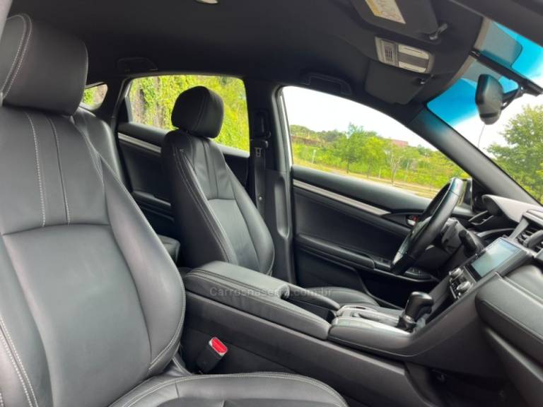 HONDA - CIVIC - 2020/2020 - Branca - R$ 121.000,00