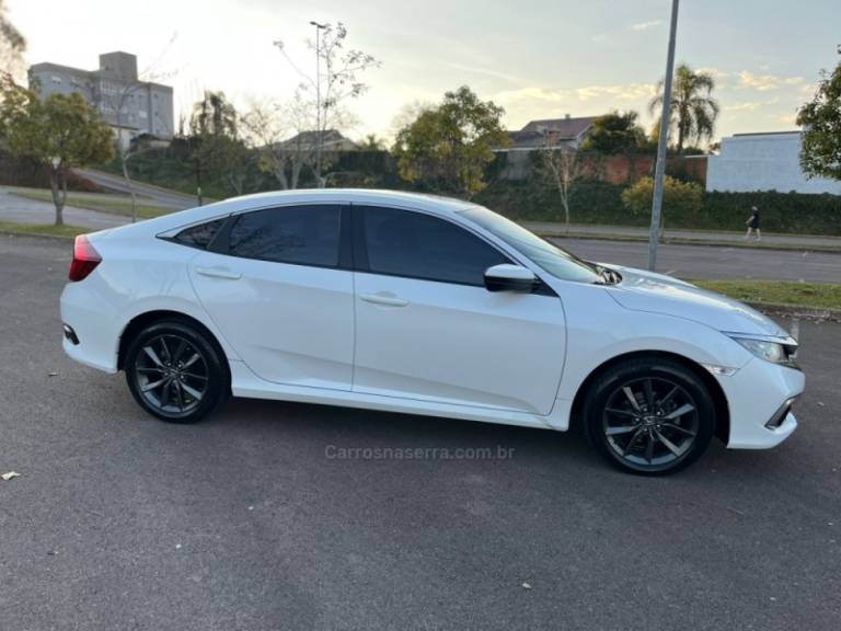 HONDA - CIVIC - 2021/2021 - Branca - R$ 124.000,00