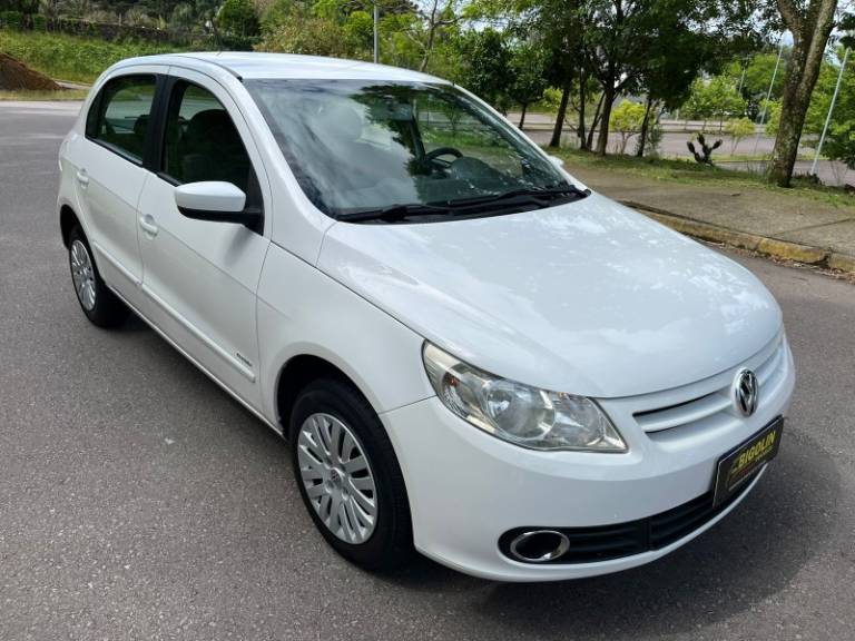 VOLKSWAGEN - GOL - 2012/2012 - Branca - R$ 33.000,00