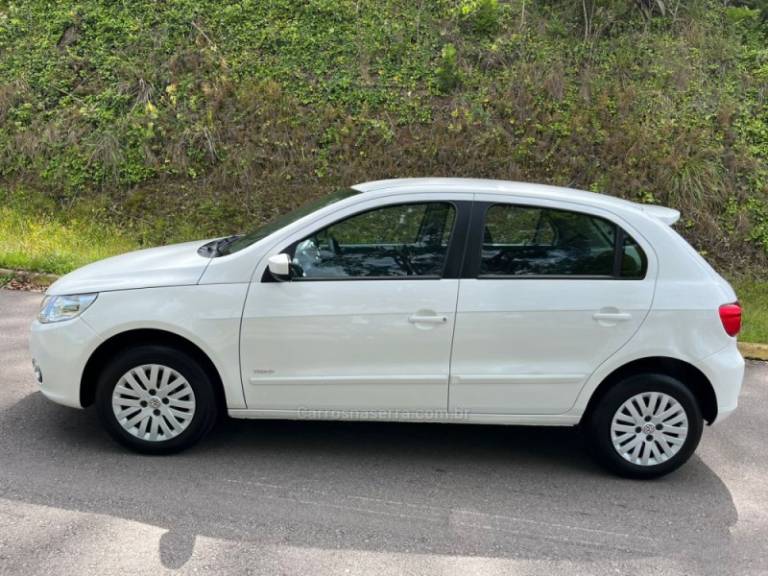 VOLKSWAGEN - GOL - 2012/2012 - Branca - R$ 33.000,00