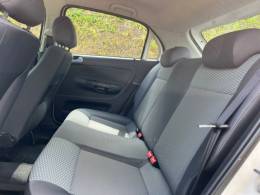 VOLKSWAGEN - GOL - 2012/2012 - Branca - R$ 33.000,00