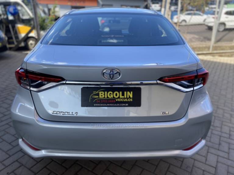 TOYOTA - COROLLA - 2020/2020 - Cinza - R$ 119.000,00