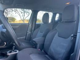 JEEP - RENEGADE - 2016/2016 - Preta - R$ 66.000,00