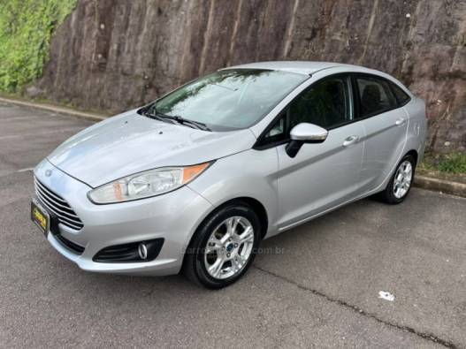 FORD - FIESTA - 2014/2014 - Prata - R$ 44.000,00