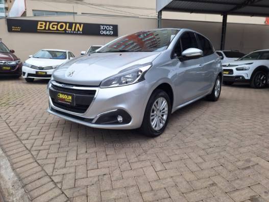 PEUGEOT - 208 - 2017/2017 - Prata - R$ 55.000,00