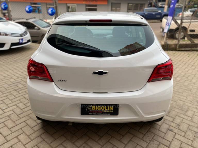 CHEVROLET - ONIX - 2021/2021 - Branca - R$ 63.000,00