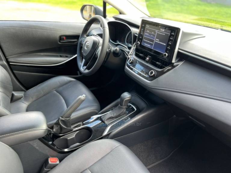 TOYOTA - COROLLA - 2021/2021 - Preta - R$ 125.000,00