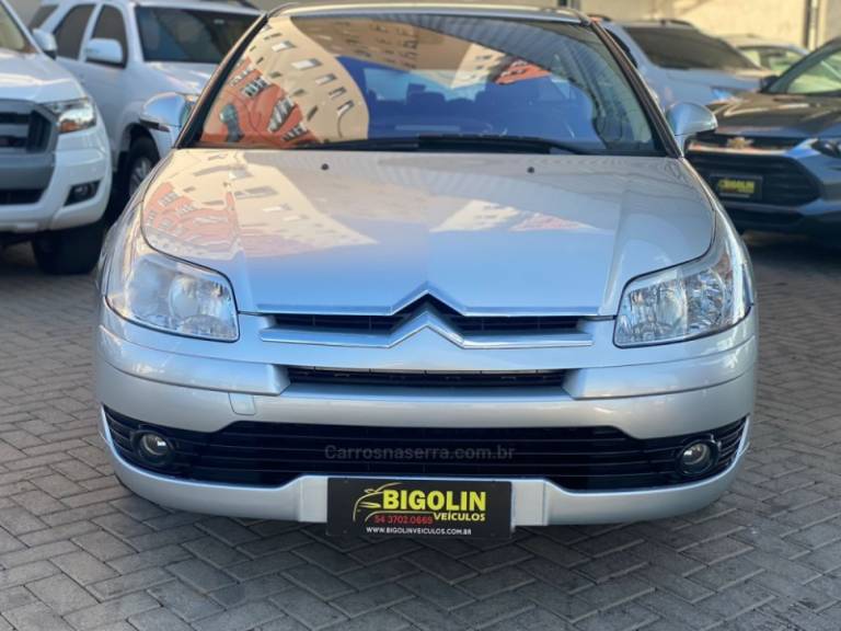 CITROËN - C4 - 2007/2007 - Prata - R$ 28.000,00