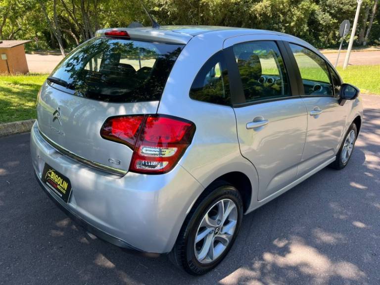 CITROËN - C3 - 2014/2014 - Prata - R$ 40.000,00