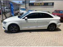 AUDI - A3 - 2015/2015 - Branca - R$ 80.000,00