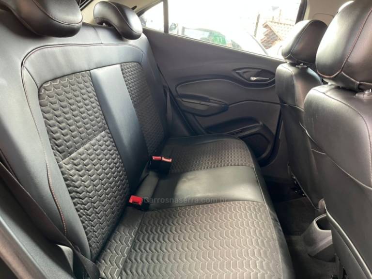 CHEVROLET - ONIX - 2018/2018 - Preta - R$ 65.000,00