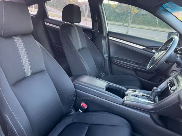 HONDA - CIVIC - 2021/2021 - Branca - R$ 124.000,00