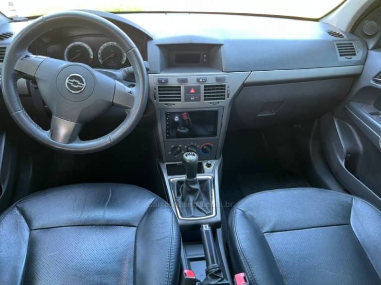 CHEVROLET - VECTRA - 2010/2010 - Vermelha - R$ 42.000,00