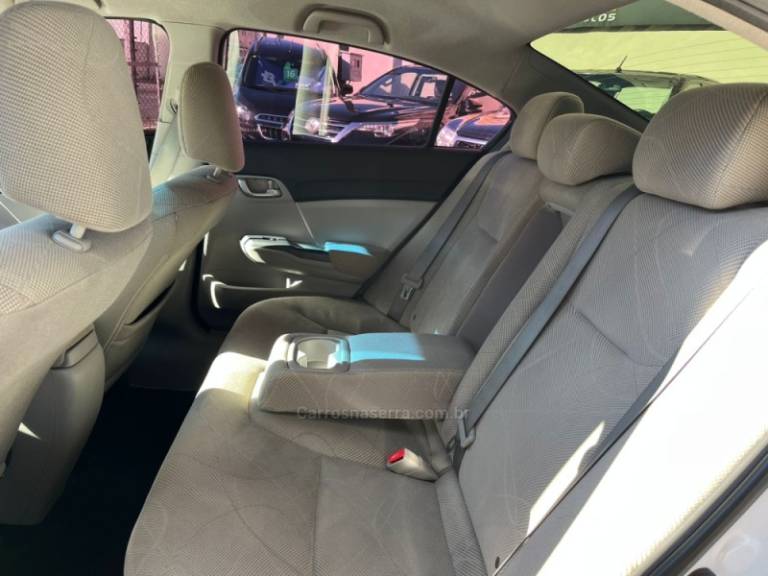 HONDA - CIVIC - 2016/2016 - Branca - R$ 79.000,00