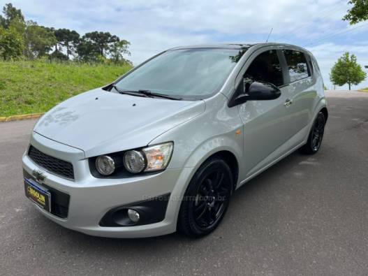 CHEVROLET - SONIC - 2013/2013 - Prata - R$ 45.000,00