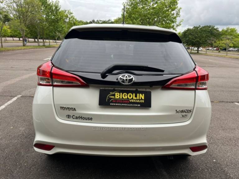 TOYOTA - YARIS - 2019/2019 - Branca - R$ 79.000,00