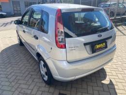 FORD - FIESTA - 2009/2009 - Prata - R$ 26.000,00