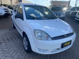 FORD - FIESTA - 2005/2005 - Branca - R$ 23.000,00