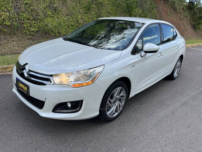 CITROËN - C4 LOUNGE - 2014/2014 - Branca - R$ 49.000,00