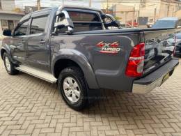 TOYOTA - HILUX - 2014/2014 - Cinza - R$ 144.000,00