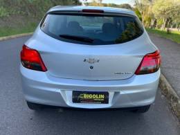 CHEVROLET - ONIX - 2016/2016 - Prata - R$ 61.000,00