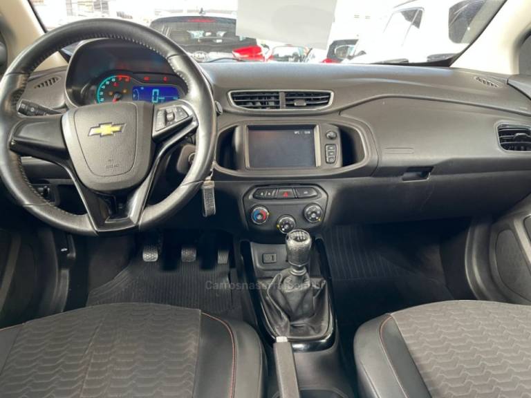 CHEVROLET - ONIX - 2018/2018 - Preta - R$ 65.000,00